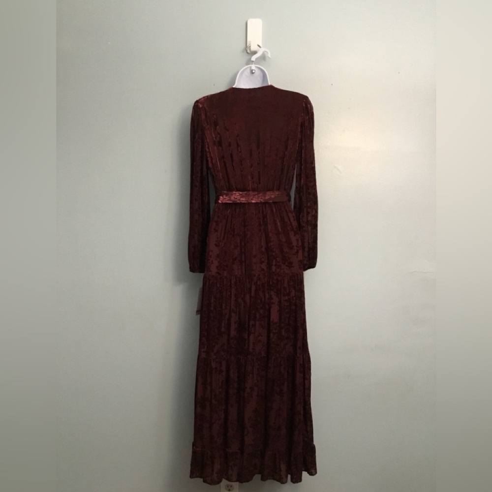 Elegant Burgundy Long Sleeve Dress - Picture 10 of 14